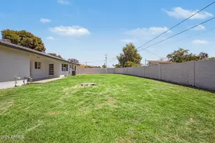 2425 W Shady Glen Ave, Phoenix, AZ 85023 - Photo 2