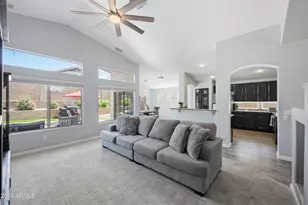 1834 W Amberwood Dr, Phoenix, AZ 85045 - Photo 14