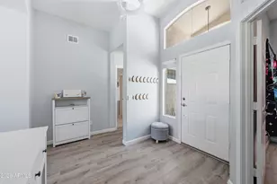 1834 W Amberwood Dr, Phoenix, AZ 85045 - Photo 8