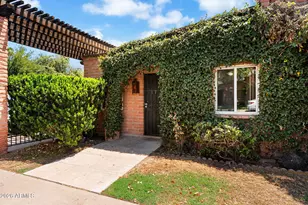 3002 N 32nd St, Phoenix, AZ 85018 - Photo 1