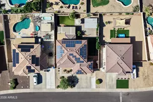10610 W Country Club Trail, Peoria, AZ 85383 - Photo 44