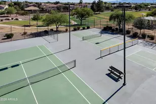 10610 W Country Club Trail, Peoria, AZ 85383 - Photo 52