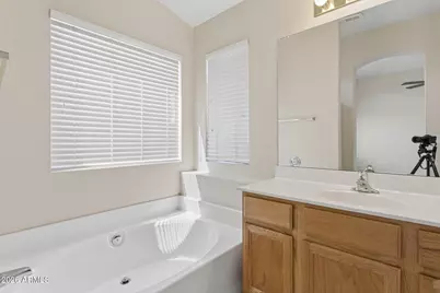 921 E Montoya Lane, Phoenix, AZ 85024 - Photo 22