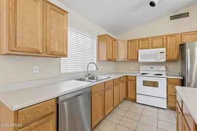 921 E Montoya Lane, Phoenix, AZ 85024 - Photo 8