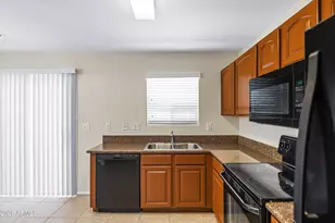 41294 W Pryor Ln, Maricopa, AZ 85138 - Photo 12