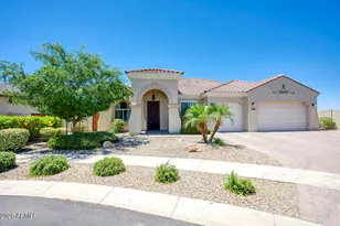 8428 S 16th Dr, Phoenix, AZ 85041 - Photo 1