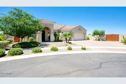 8428 S 16th Drive, Phoenix, AZ 85041 - Photo 2
