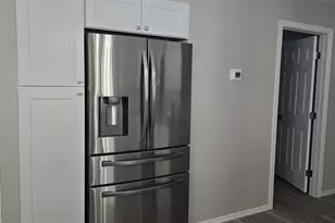 2701 E Utopia Rd, Phoenix, AZ 85050 - Photo 4