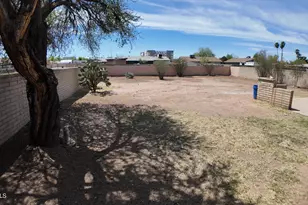 2327 E Victory Dr, Tempe, AZ 85288 - Photo 32