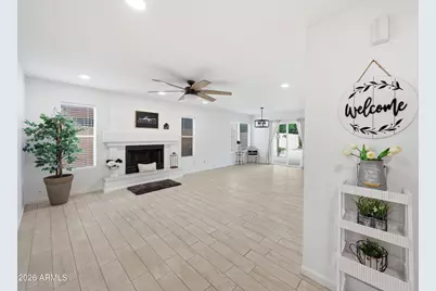 7939 W Shaw Butte Drive, Peoria, AZ 85345 - Photo 8