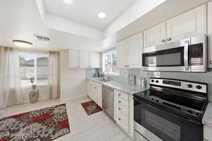 7939 W Shaw Butte Dr, Peoria, AZ 85345 - Photo 16