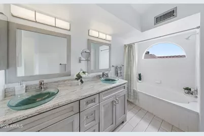 7939 W Shaw Butte Drive, Peoria, AZ 85345 - Photo 20