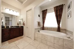 1513 W Bramble Berry Ln, Phoenix, AZ 85085 - Photo 26