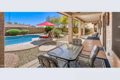 1513 W Bramble Berry Lane, Phoenix, AZ 85085 - Photo 4