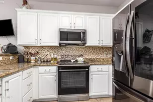 10225 W Camelback Rd, Phoenix, AZ 85037 - Photo 10