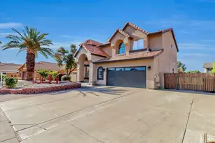 7121 W Windrose Dr, Peoria, AZ 85381 - Photo 2