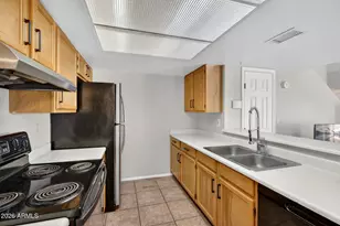 5402 E Windsor Ave, Phoenix, AZ 85008 - Photo 12