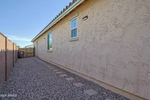 18386 W Illini St, Goodyear, AZ 85338 - Photo 42