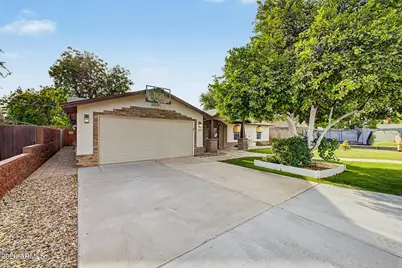 7034 N 23rd Drive, Phoenix, AZ 85021 - Photo 2