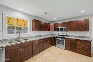 7034 N 23rd Dr, Phoenix, AZ 85021 - Photo 12