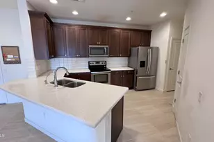 2511 W Queen Creek Rd, Chandler, AZ 85248 - Photo 4