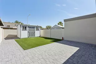 8208 E Keim Dr, Scottsdale, AZ 85250 - Photo 36