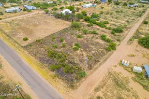 9429 E Guardian Ln, Hereford, AZ 85615 - Photo 1