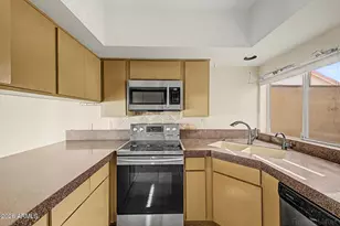 25235 S Drifter Dr, Sun Lakes, AZ 85248 - Photo 14