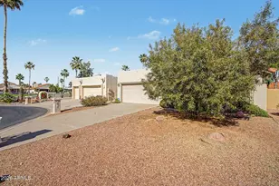 25235 S Drifter Dr, Sun Lakes, AZ 85248 - Photo 2