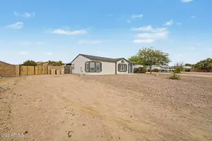 41111 N Rabbit Brush Trail, San Tan Valley, AZ 85140 - Photo 2