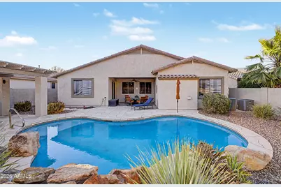 18575 W Capistrano Avenue, Goodyear, AZ 85338 - Photo 4