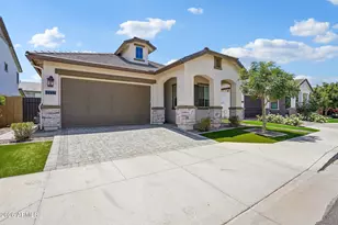 2117 E Flamingo Way, Gilbert, AZ 85297 - Photo 1