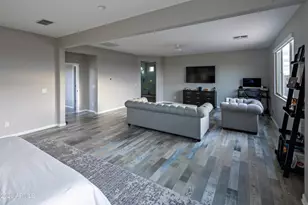 1042 E Ladbroke Way E, Gilbert, AZ 85297 - Photo 46