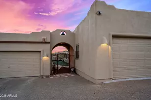33449 N 10th St, Phoenix, AZ 85085 - Photo 1