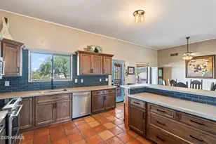 33449 N 10th St, Phoenix, AZ 85085 - Photo 8