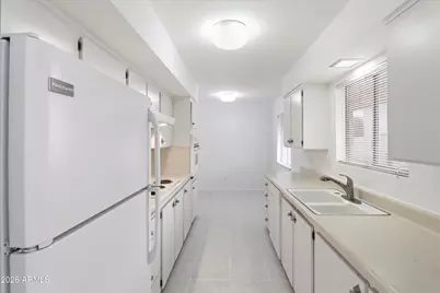 100 W Maryland Avenue #H1, Phoenix, AZ 85013 - Photo 10