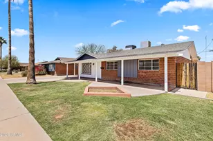 3742 W Berridge Ln, Phoenix, AZ 85019 - Photo 2