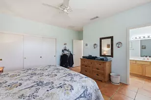 19113 N Hunters Run, Surprise, AZ 85387 - Photo 12