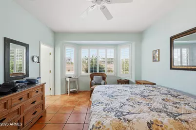 19113 N Hunters Run, Surprise, AZ 85387 - Photo 12