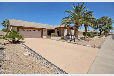 13626 W Gable Hill Drive, Sun City West, AZ 85375 - Photo 2
