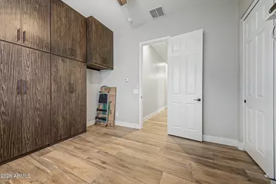 24011 N 24th Place, Phoenix, AZ 85024 - Photo 30