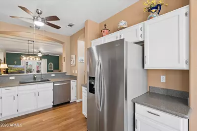 10259 W Mohawk Lane, Peoria, AZ 85382 - Photo 8