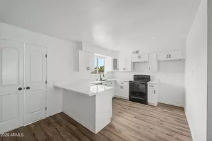 913 W St John Rd, Phoenix, AZ 85023 - Photo 12