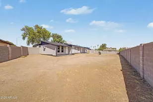 913 W St John Rd, Phoenix, AZ 85023 - Photo 32