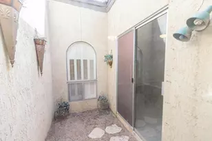 2908 E Avenida Olivos, Phoenix, AZ 85016 - Photo 2