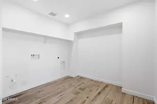 1124 N Villa Nueva Dr, Litchfield Park, AZ 85340 - Photo 32