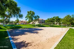 2965 E Dunbar Dr, Phoenix, AZ 85042 - Photo 32