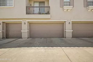 2965 E Dunbar Dr, Phoenix, AZ 85042 - Photo 26