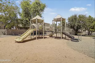 2965 E Dunbar Dr, Phoenix, AZ 85042 - Photo 36