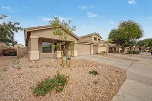 15809 N 165th Ln, Surprise, AZ 85388 - Photo 2